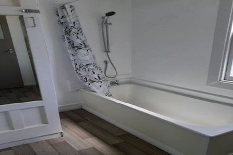 Photo of property in 18 Cornfoot Street, Castlecliff, Whanganui, 4501