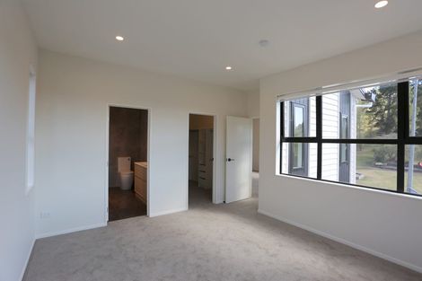 Photo of property in 46 Topliss Drive, Northcross, Auckland, 0632