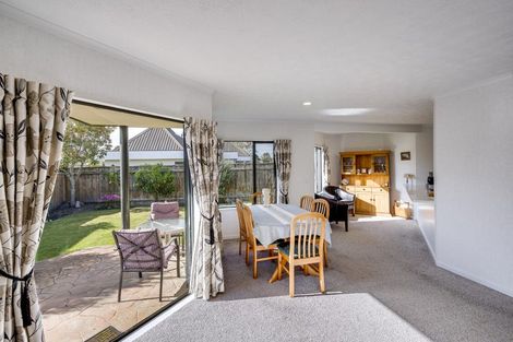 Photo of property in 8b Wilton Row, Taradale, Napier, 4112