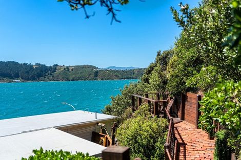 Photo of property in 62 Evans Bay Parade, Roseneath, Wellington, 6021