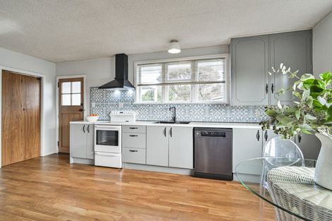 Photo of property in 10 Read Crescent, Clive, 4102