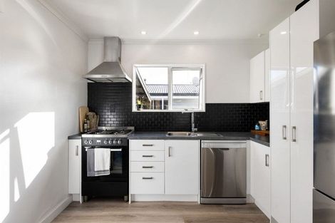 Photo of property in 115a Tennyson Street, Leamington, Cambridge, 3432