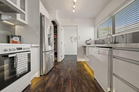 Photo of property in 3 Chatswood Place, Bishopdale, Christchurch, 8051