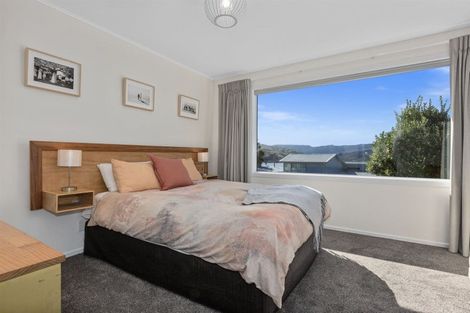 Photo of property in 28 Spinnaker Drive, Whitby, Porirua, 5024