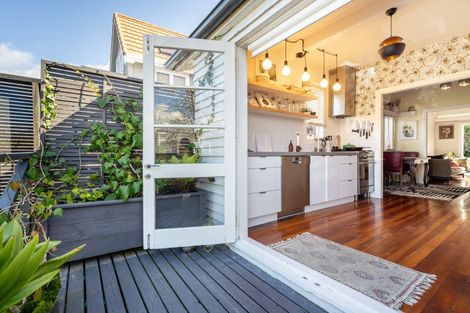 Photo of property in 12 Sefton Avenue, Grey Lynn, Auckland, 1021