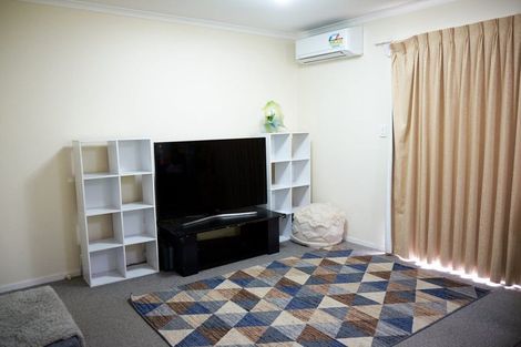 Photo of property in 84c Panama Road, Mount Wellington, Auckland, 1062