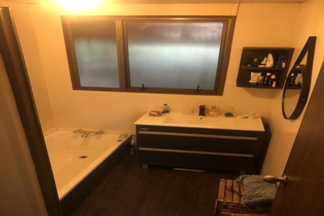 Photo of property in 39 Kay Road, Swanson, Auckland, 0614