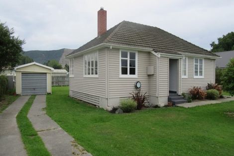 Photo of property in 11 Betten Street, Waimate, 7924