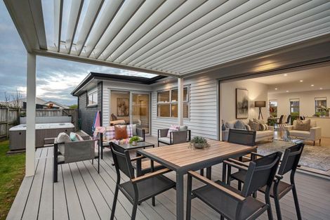 Photo of property in 3 Pitoitoi Drive, Riverhead, 0820