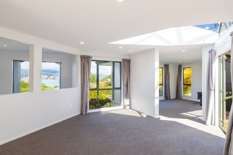 Photo of property in 6 Kaikomako Place, Cass Bay, Lyttelton, 8082
