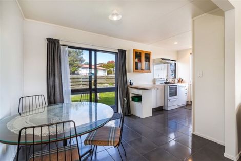 Photo of property in 17 Kiddle Drive, Hilltop, Taupo, 3330