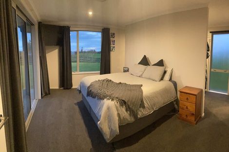 Photo of property in 932 Salisbury Road, Midhirst, Stratford, 4394