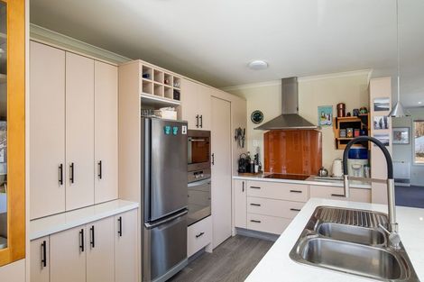 Photo of property in 6 Walnut Grove, Alexandra, 9320