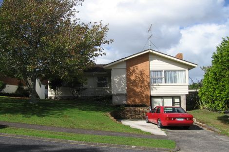 Photo of property in 3 The Rosebowl, Sunnyhills, Auckland, 2010
