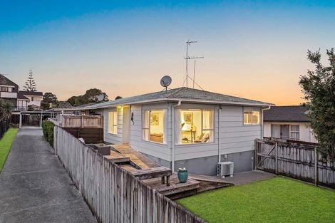 Photo of property in 1/360 Bucklands Beach Road, Bucklands Beach, Auckland, 2012