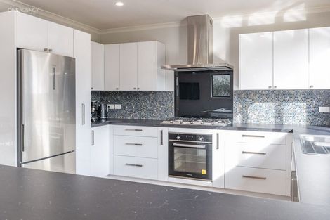 Photo of property in 96 Main North Road, Woodend, 7610