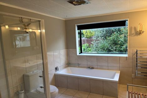 Photo of property in 18 Rush Place, Havelock North, 4130