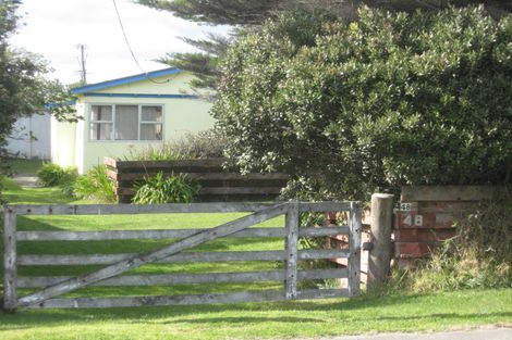 Photo of property in 48 Rua Avenue, Waitarere Beach, Levin, 5510