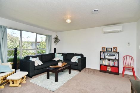 Photo of property in 27 Parkhouse Drive, Rangiora, 7400