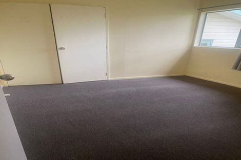 Photo of property in 4/8 Eulogy Place, Randwick Park, Auckland, 2105