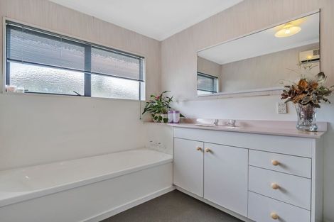 Photo of property in 3 Westminster Drive, Owhata, Rotorua, 3010