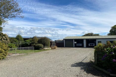 Photo of property in 155 Tussock Creek Grove Bush Road, Grove Bush, Invercargill, 9872