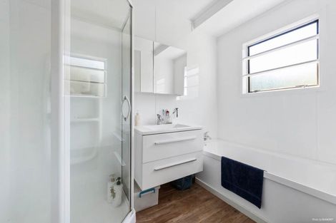 Photo of property in 25 Midgley Road, West Harbour, Auckland, 0618