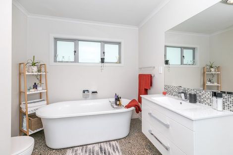 Photo of property in 211c Discombe Road, Tamahere, Hamilton, 3283