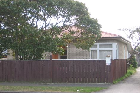 Photo of property in 31 Knowles Street, Terrace End, Palmerston North, 4410