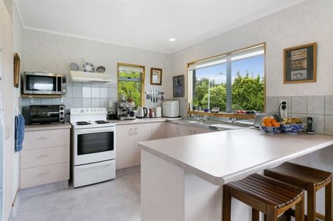 Photo of property in 19 Reeves Road, Acacia Bay, Taupo, 3330