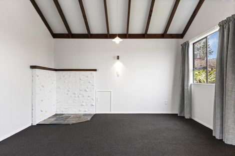 Photo of property in 2 Gladstone Grove, Richmond Heights, Taupo, 3330