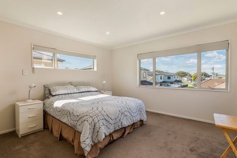 Photo of property in 6 Papahou Lane, Papatoetoe, Auckland, 2025