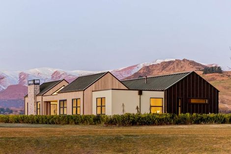 Photo of property in Kawarau Heights, 71 Kawarau Heights Boulevard, Lake Hayes, Queenstown, 9304