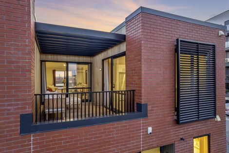 Photo of property in 18 Kerewhenua Crescent, Hobsonville, Auckland, 0616