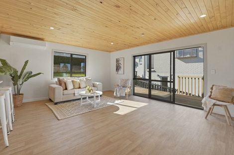 Photo of property in 94a Harbour View Road, Omokoroa, 3114