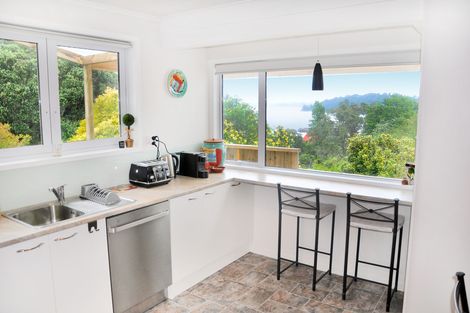 Photo of property in 8 Hillside Crescent, Leigh, 0985