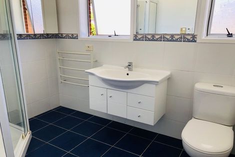 Photo of property in 8 Ervine Place, Bucklands Beach, Auckland, 2014