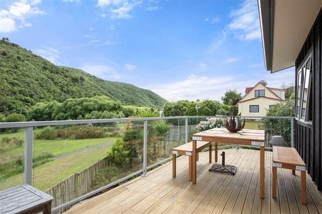 Photo of property in 3a Rohe Drive, Waikawa, Picton, 7220