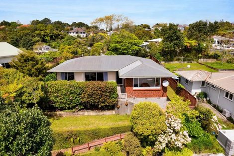 Photo of property in 10 Beaumont Crescent, Frankleigh Park, New Plymouth, 4310