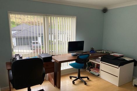 Photo of property in 41 Erlestoke Crescent, Churton Park, Wellington, 6037