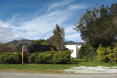 Photo of property in 102 Abel Tasman Drive, Takaka, 7183