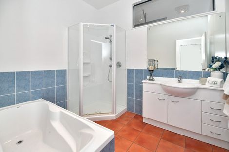 Photo of property in 979 Whangaparaoa Road, Tindalls Beach, Whangaparaoa, 0930