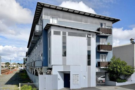 Photo of property in 8/3 Ngahura Street, Eden Terrace, Auckland, 1021
