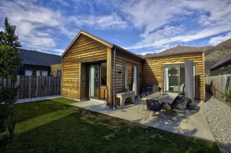Photo of property in 33 Dewar Street, Lake Hayes, Queenstown, 9304