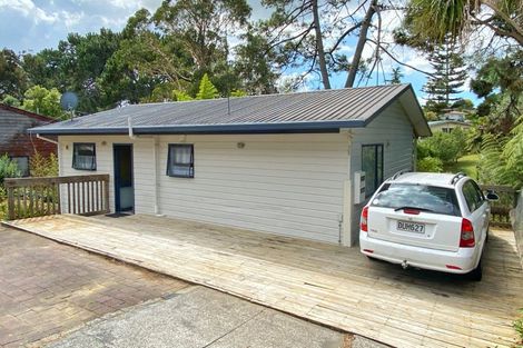 Photo of property in 27 Glendene Avenue, Glendene, Auckland, 0602