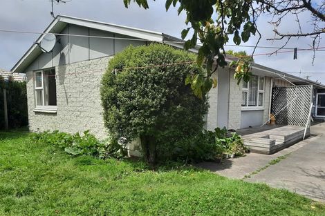Photo of property in 2/5 Daniels Road, Redwood, Christchurch, 8051