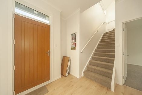 Photo of property in 58 Mortimer Terrace, Brooklyn, Wellington, 6021