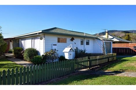 Photo of property in 9a Polstead Road, Stoke, Nelson, 7011