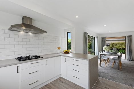 Photo of property in 130 Wairakei Road, Bryndwr, Christchurch, 8053