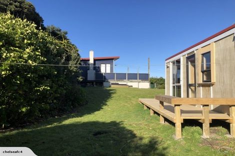Photo of property in 5 Tokopapa Street, Mokau, 4376